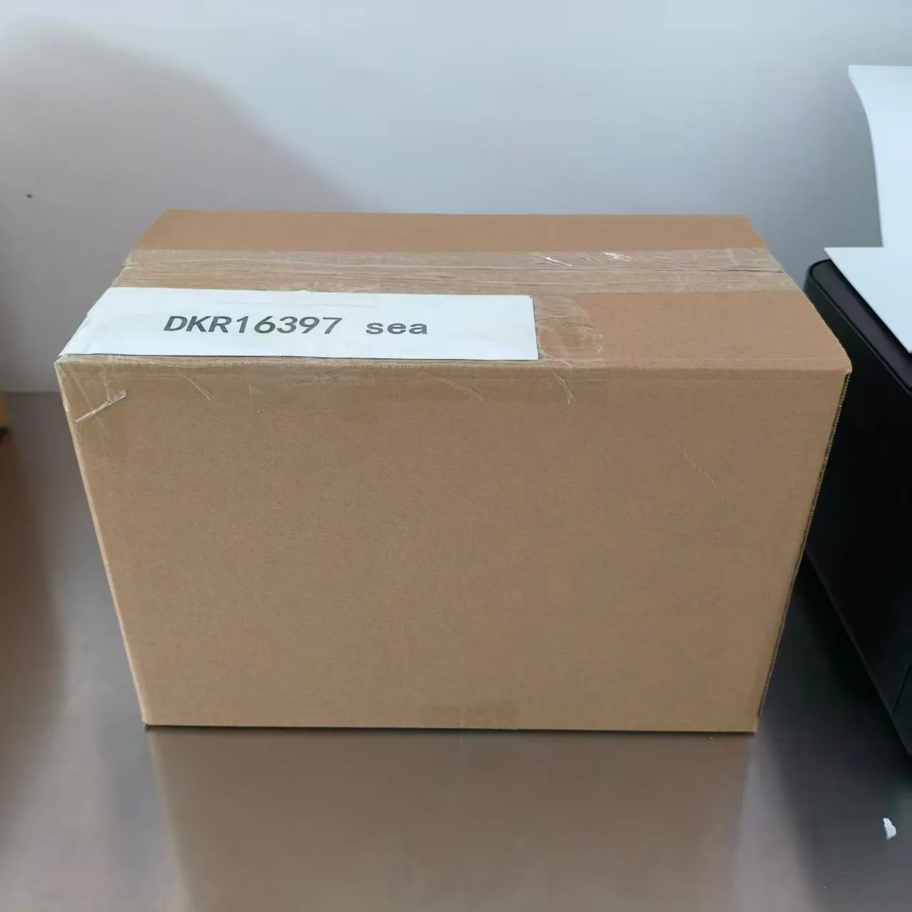 برچسب های چرخ برای بسته JOJO ارسال شده است.