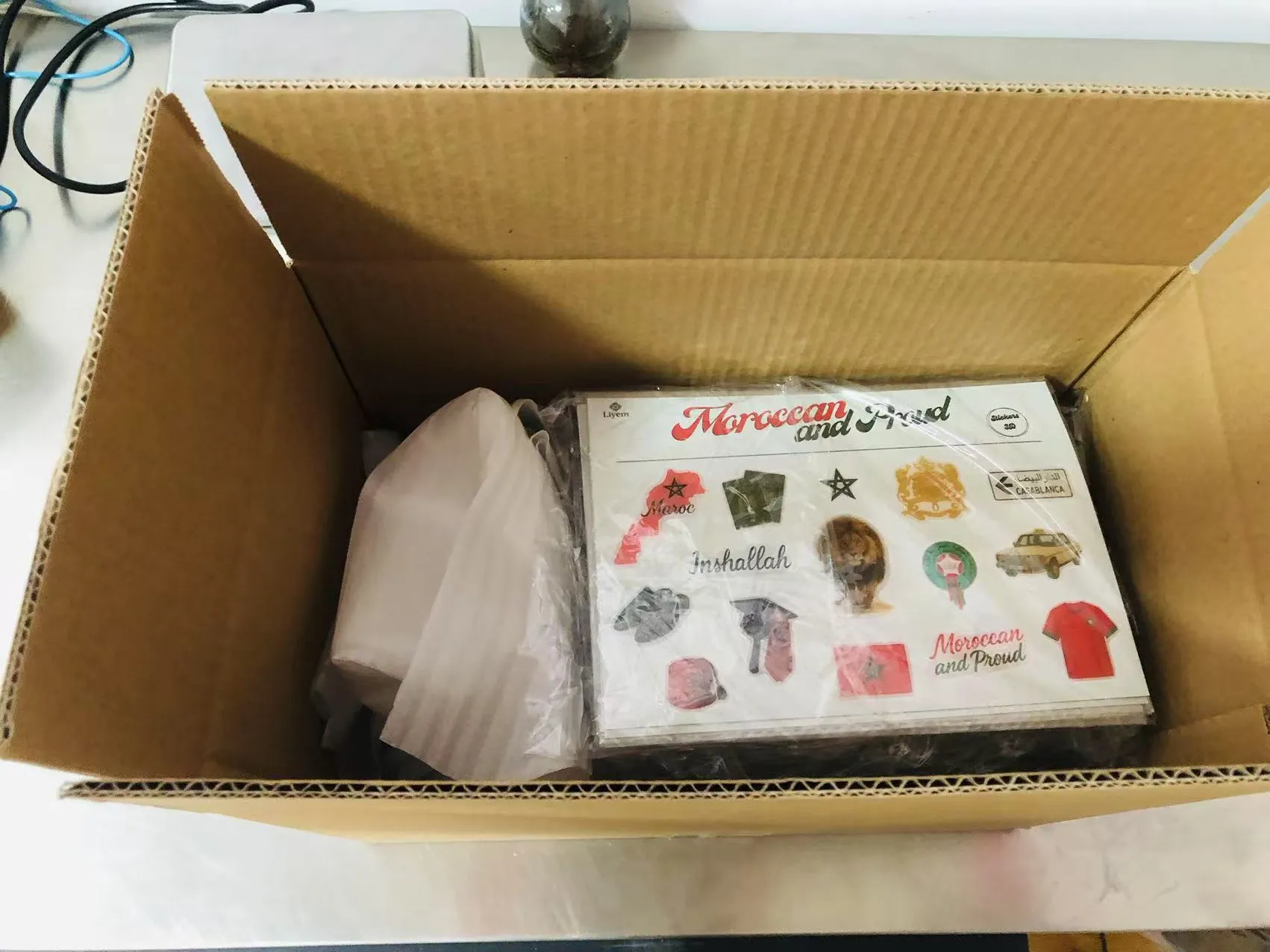 مشتری دوباره برچسب های رزین اپوکسی JOJO Pack را سفارش داده است