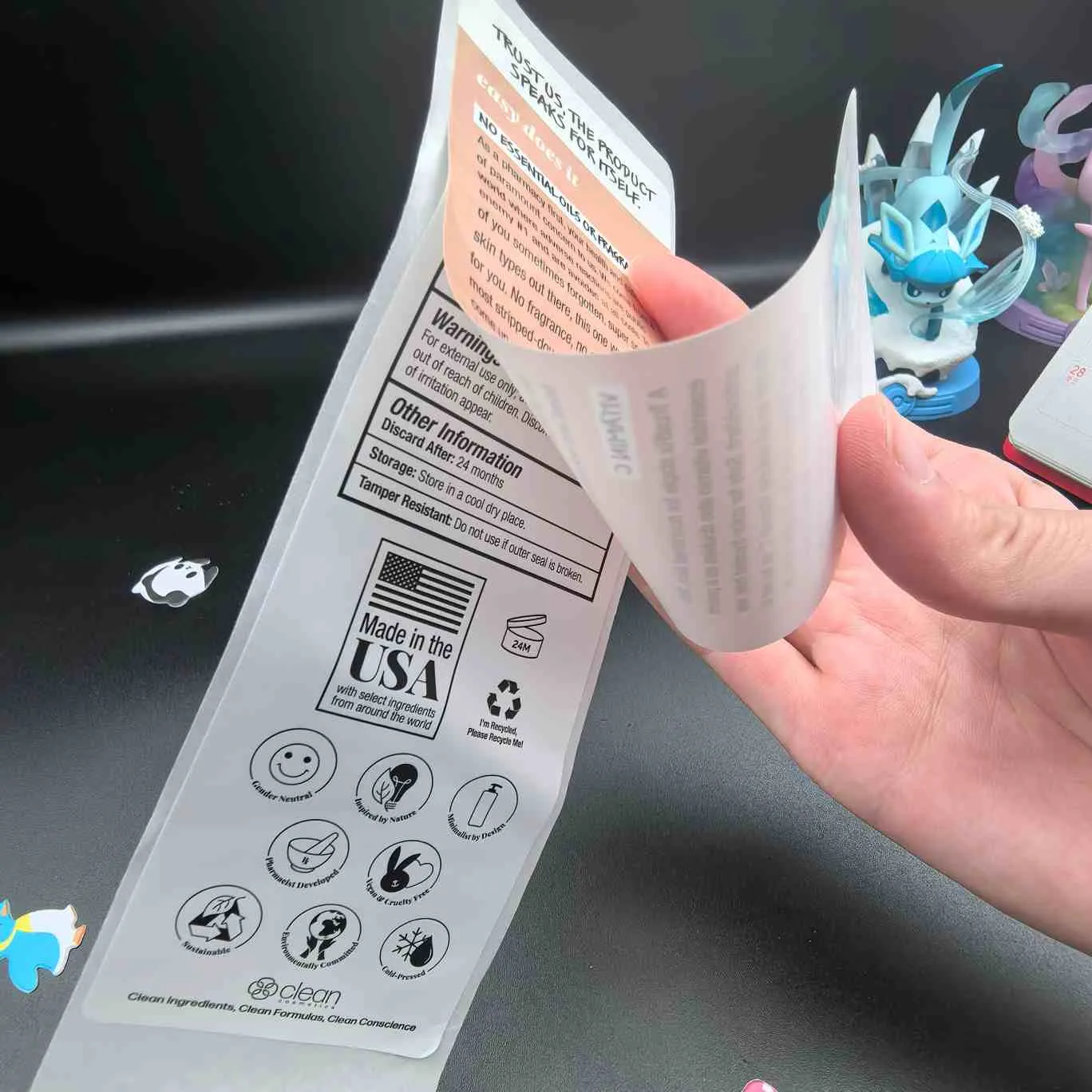 چند لایه برای برچسب های لوازم آرایشی